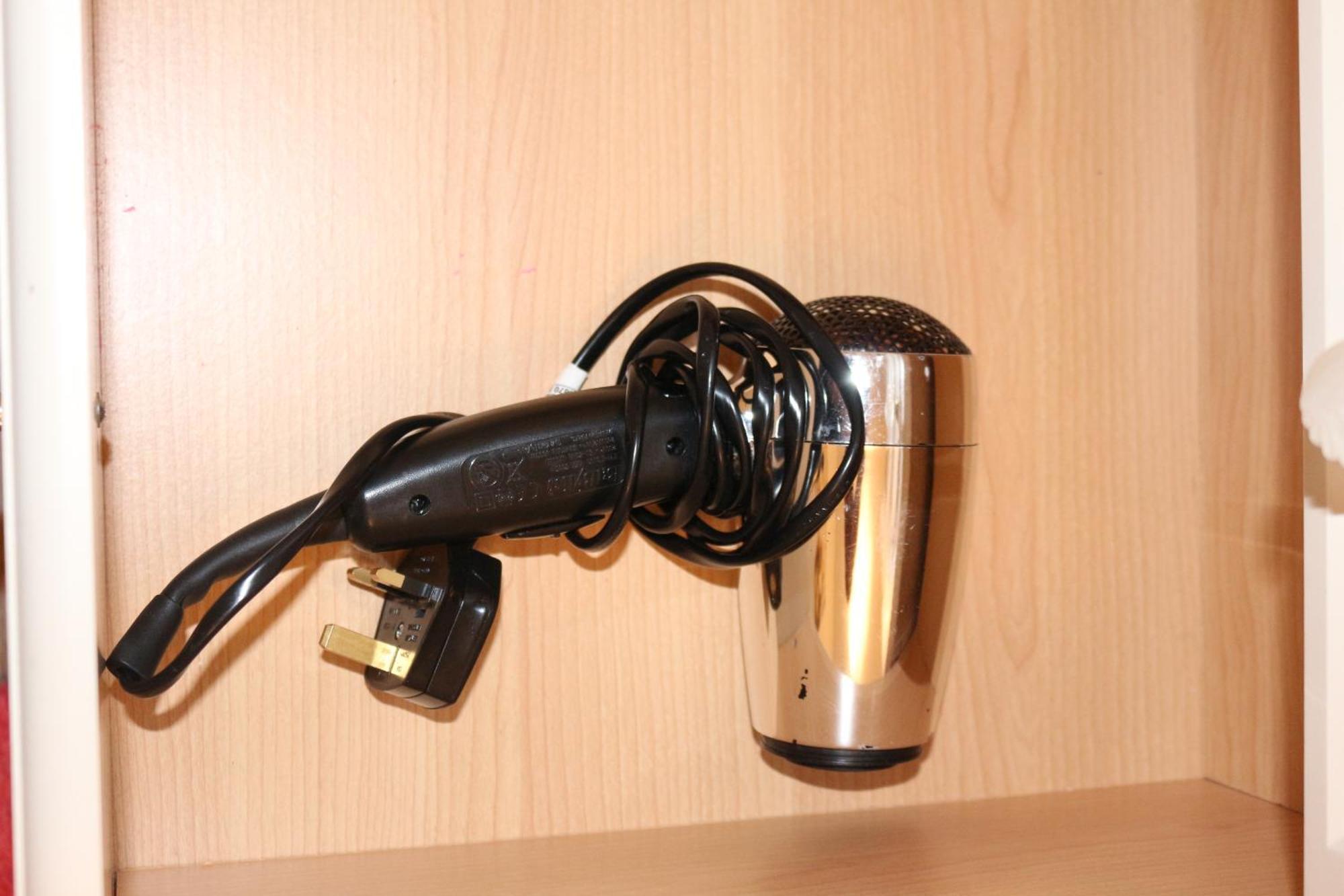 Ensuite Master Bedroom, Private Bathroom, Inside Family Home, Walking Distance To Harry Potter 왓퍼드 외부 사진
